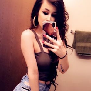 Meet your Posher, Cacassandra